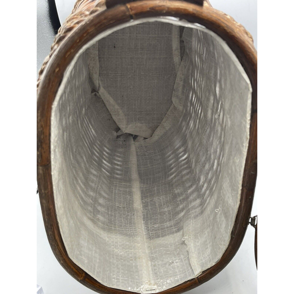 Wicker VTG Hamper Basket W/Lid Rope Accent Lined - Picture 9 of 11